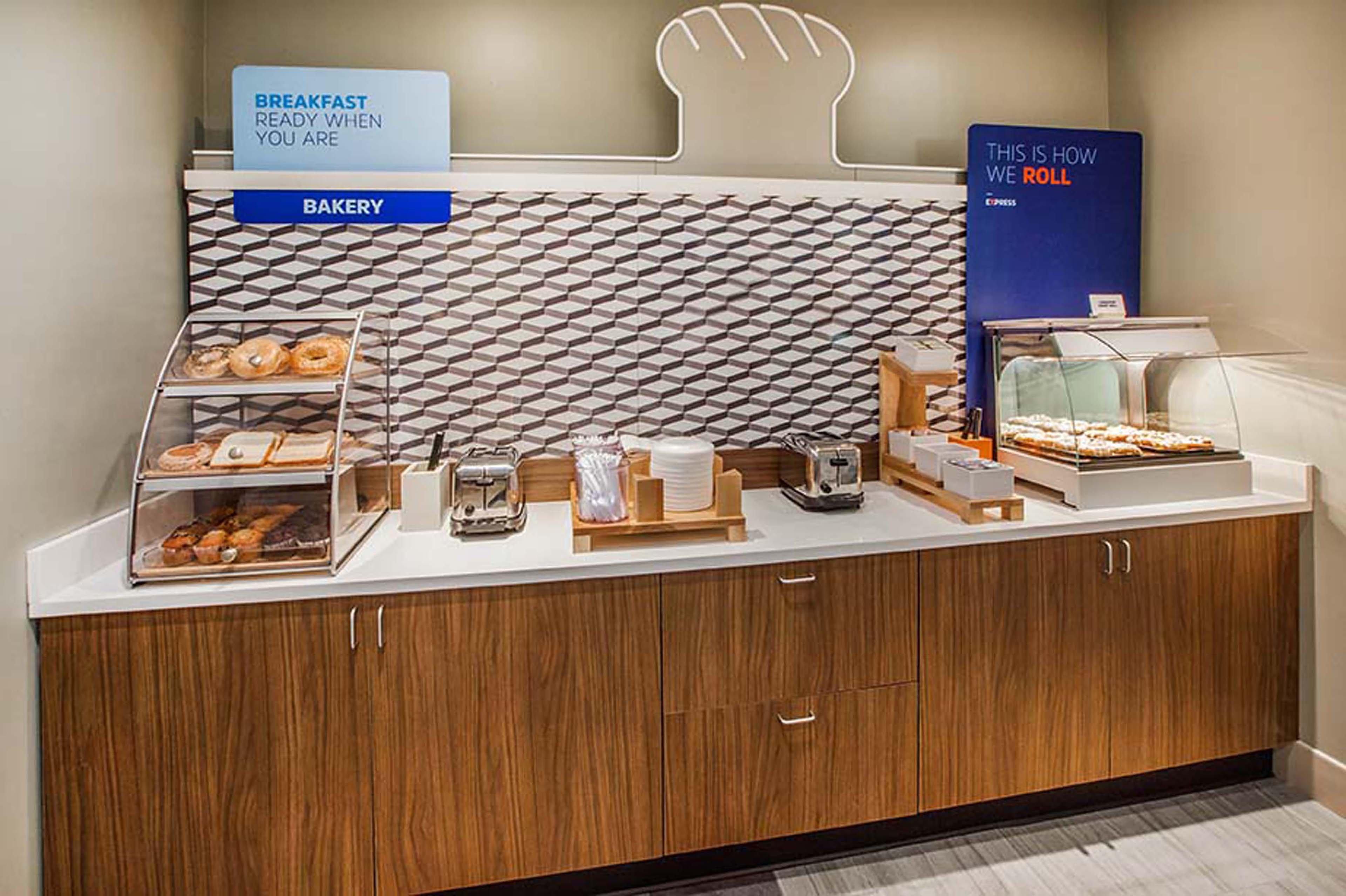 Holiday Inn Express & Suites Jackson/Pearl International Airport Exteriér fotografie