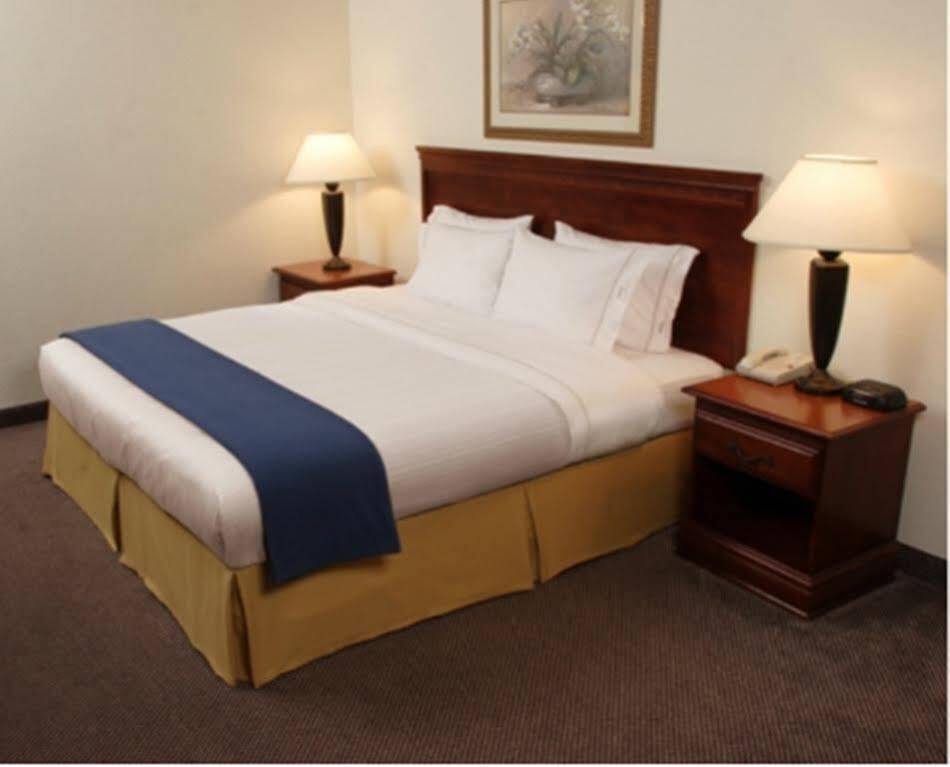 Holiday Inn Express & Suites Jackson/Pearl International Airport Exteriér fotografie